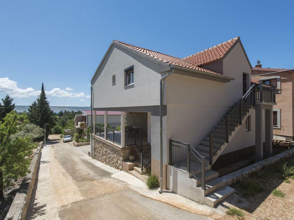 Nice Apartment In Starigrad Paklenica With Terrace Esterno foto